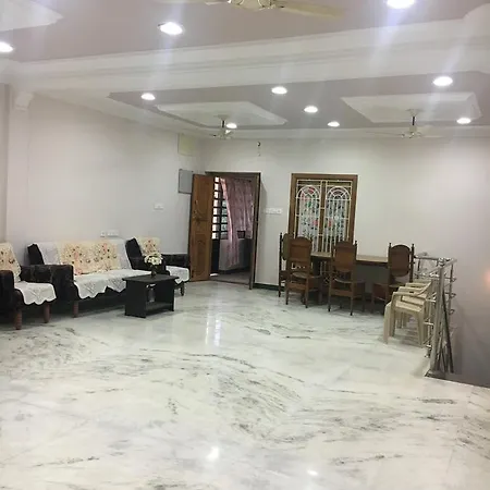 Pleasant Stay Tiruchirappalli Exterior photo
